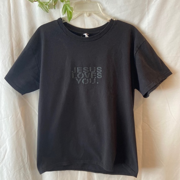 Jesus Loves You T-shirt - Picture 1 of 2